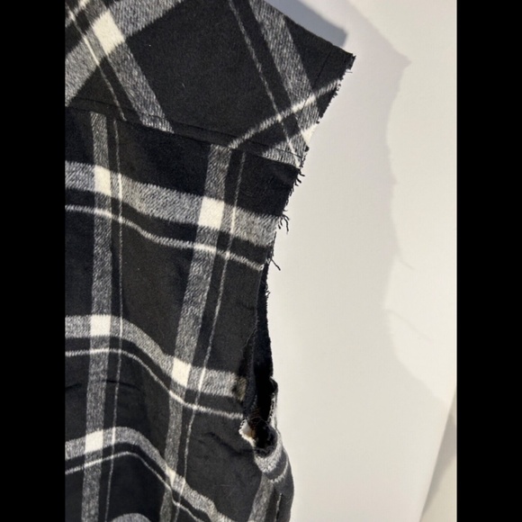 OAT New York Hunter Plaid Wool Blend Vest w/Frayed Edges Black, White Size M - Picture 9 of 14
